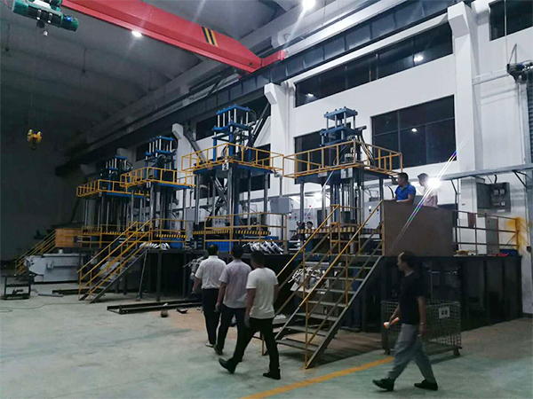 低壓鑄造機(jī)